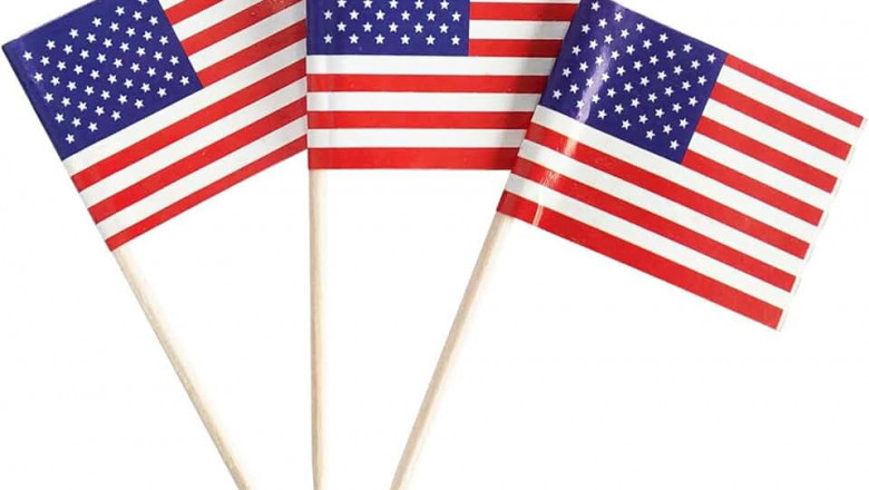 Why Custom Food Flags Work for Product Packaging