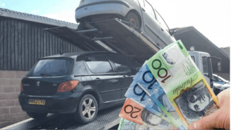 How Car Wreckers Adelaide Turns Old Cars into Instant Cash