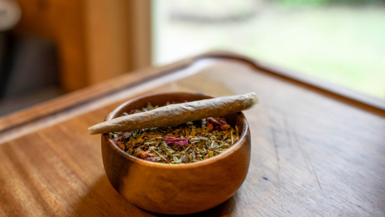 Herbal Smoking Products Market Sees Innovation in Functional Smoke Blends with Mood and Energy-Enhancing Properties
