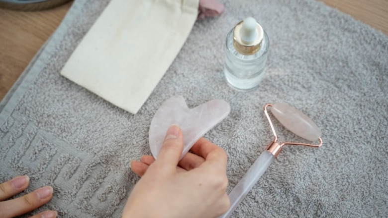 The Best Facial Tools for Anti-Aging: A Guide to Glowing, Firm Skin at Home