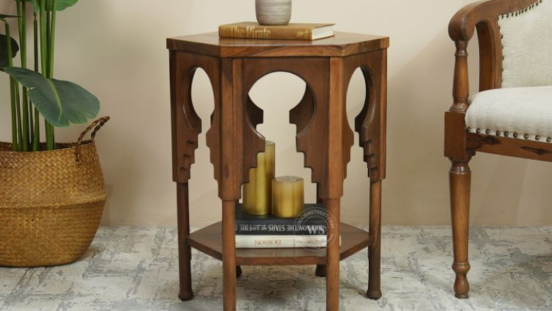 Modern vs. Traditional Side Tables: Which One Suits Your Space Best?