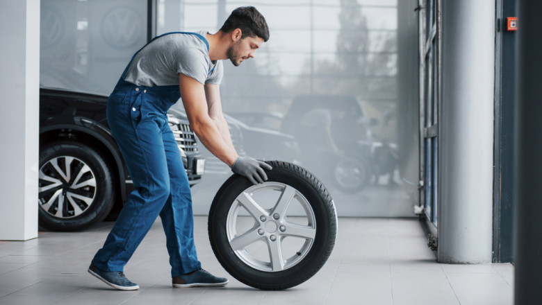 Specialty Tire Market Integration with Smart Tire Technology and IoT Solutions