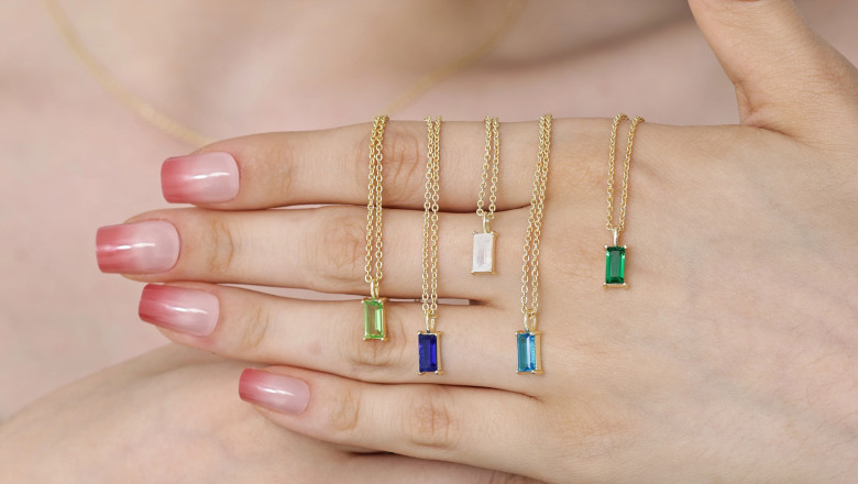1st Year Anniversary Gift Ideas: Elegant Pendant Necklaces, Birthstones & More