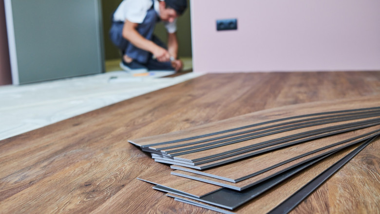 Vinyl Flooring Materials Market Innovation Trends Include Click-Lock Systems and Enhanced Surface Texturing Techniques