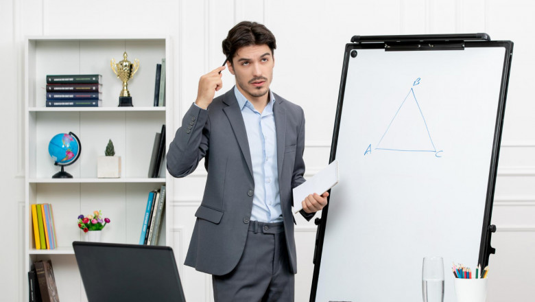 What Key Factors to Consider When Selecting an Online Exam Help Provider?