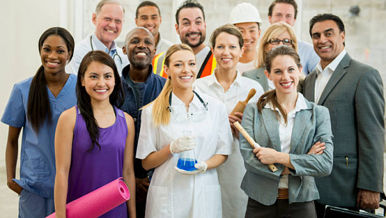 Everything You Need to Know About Corporate Uniform Policies in Dubai