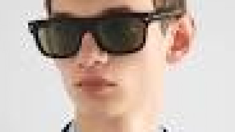 Prada Men’s Sunglasses: The Epitome of Italian Luxury in the UK