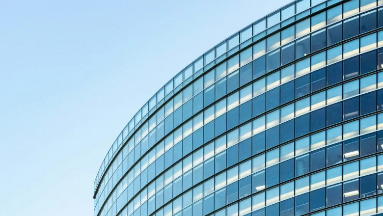 Find Custom Glass Manufacturer Online: