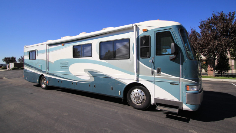 The Role of a Great RV Dealer in Your Full-Time RV Lifestyle