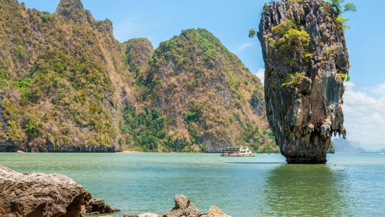 Best islands in Thailand for honeymoon &amp; parties