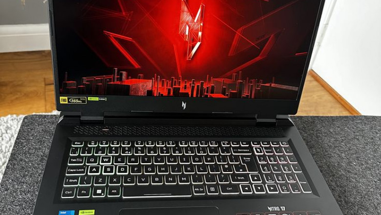 How to choose the Best Laptops on rent in Delhi- Complete Guide