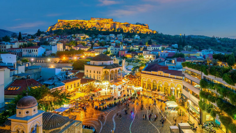 From Old-World Charm to Takeoff: The Smoothest Way to Go from Plaka to Athens Airport