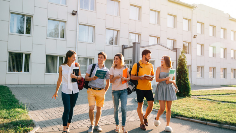 How to Choose the Right IELTS Practice Test Online?
