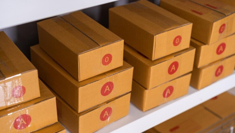 Secure Shipping Boxes for Tinctures and Vinyl Records