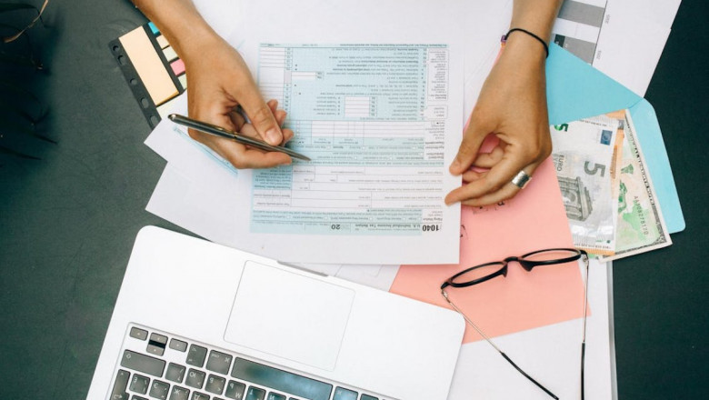 How Can a Tax Accountant Near Me Assist With Tax Planning?