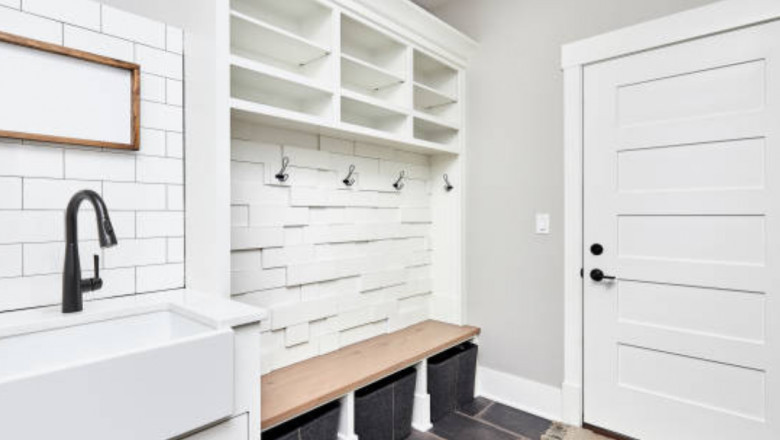 What to Include in a Custom Home Mudroom