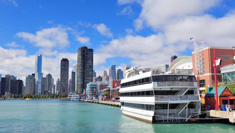 New Year Cruise Dubai: Sail into 2025 with Fireworks, Elegance & Arabian Charm