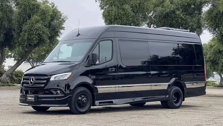 Turn Your Celebration Into an Experience with an Affordable Party Bus Rental