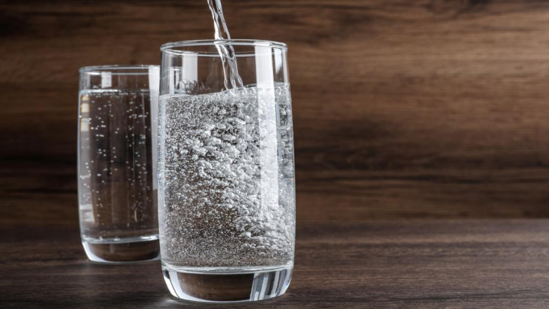 Sparkling Water Market Growth in the Premium and Luxury Beverage Segment