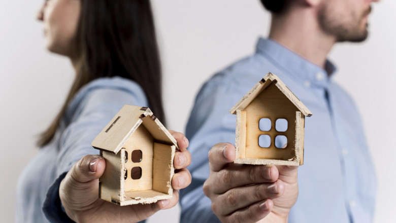 HELOC vs. Mortgage Refinance: Which Is Better for Canadian Homeowners?