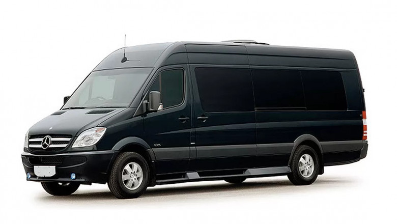 Turn Moments Into Memories with 5Starpartybusrental – Travel in Style for Your Special Day