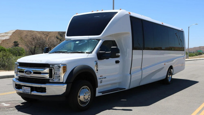 Ride in Style with 5Starpartybusrental – Your Best Limo and Party Bus Choice in Orange County