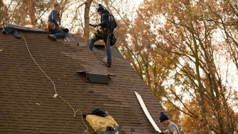 A Complete Guide to Commercial Flat Roof Repair and Replacement