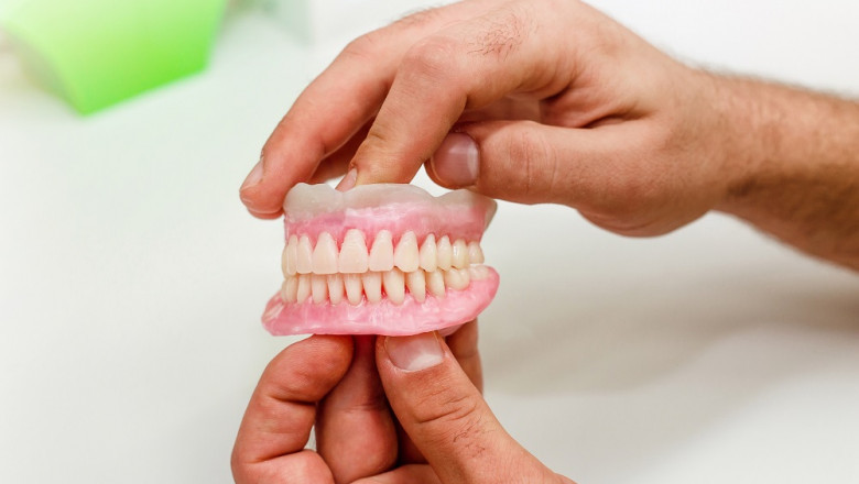 Partial Dentures: Restore Your Smile with Comfort and Confidence