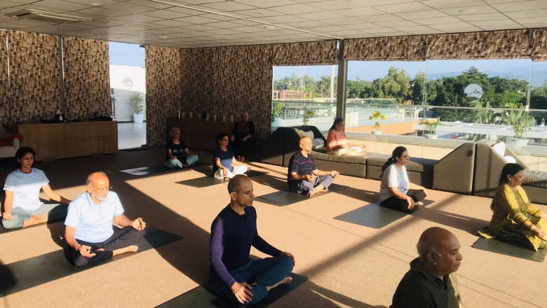 Escape the Chaos with a 14 Days Yoga Retreat In Rishikesh