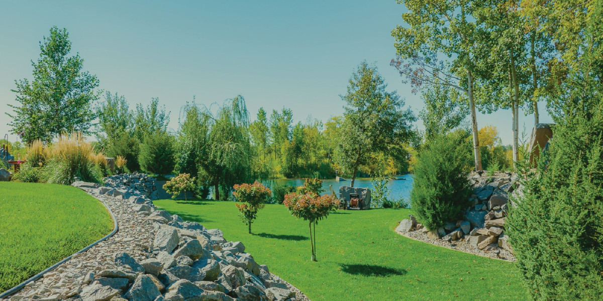 Elevate Your Outdoor Living: Choosing the Right Landscaping Company in Crosslake