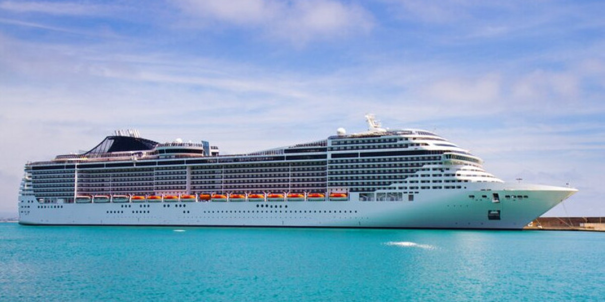 Cruise Ship Tracking: Enhancing Maritime Safety and Passenger Experience