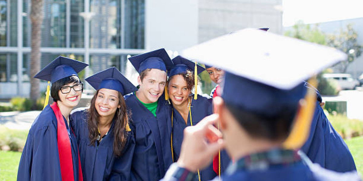 Why Hiring a Graduation Photographer is Worth Every Penny
