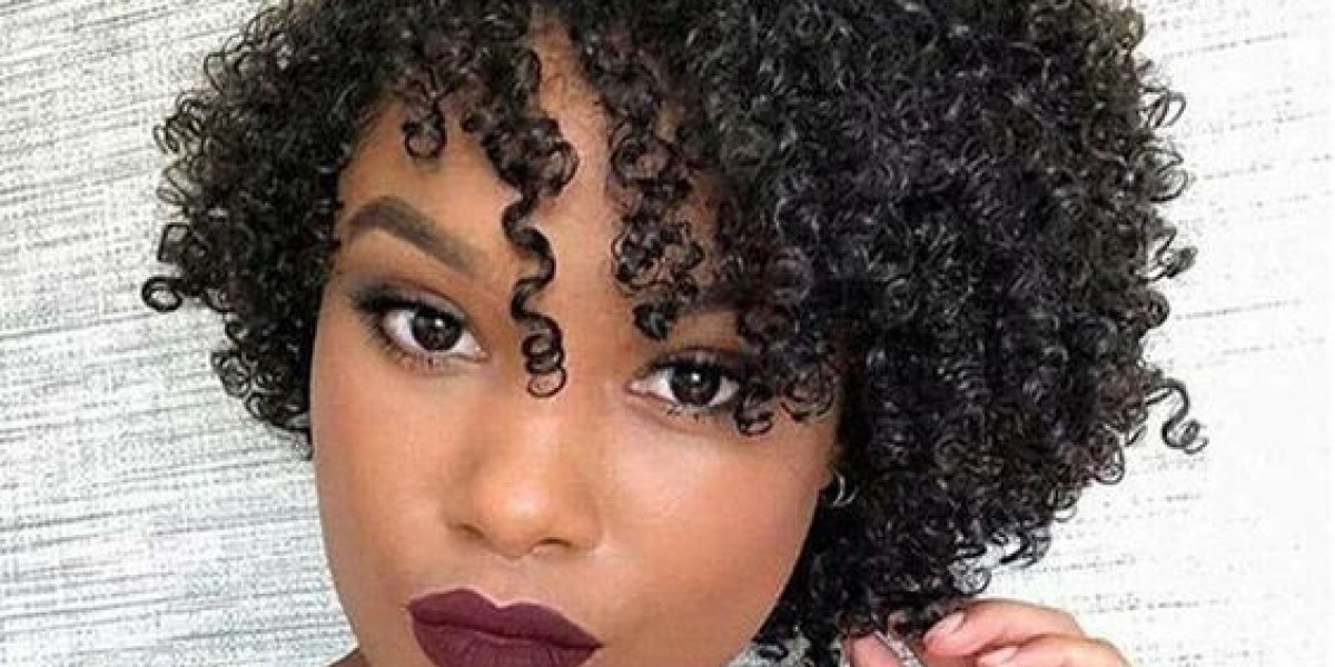 How to Rock a Bold Look with Short Curly Wigs