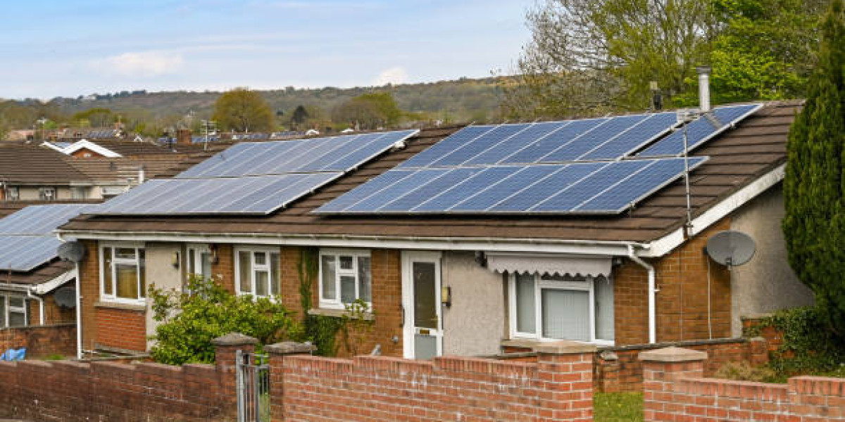 Choosing Solar Panels for Home: A Buyer's Guide