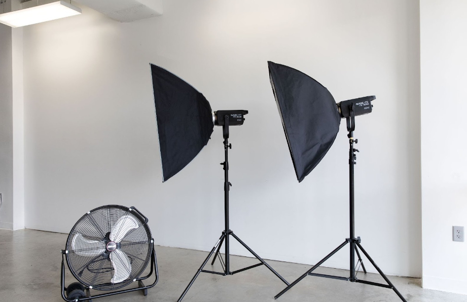 Top Considerations When Renting a Photography Studio for Your Next Shoot | by victoriamiller | Oct, 2024 | Medium