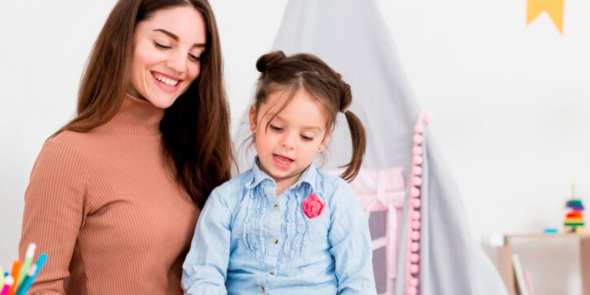 Essential Tips for Finding a Nanny Service in Dubai