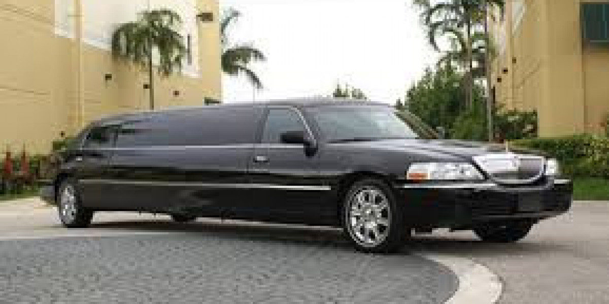 Explore the Luxury of Fort Lauderdale Limo Rentals