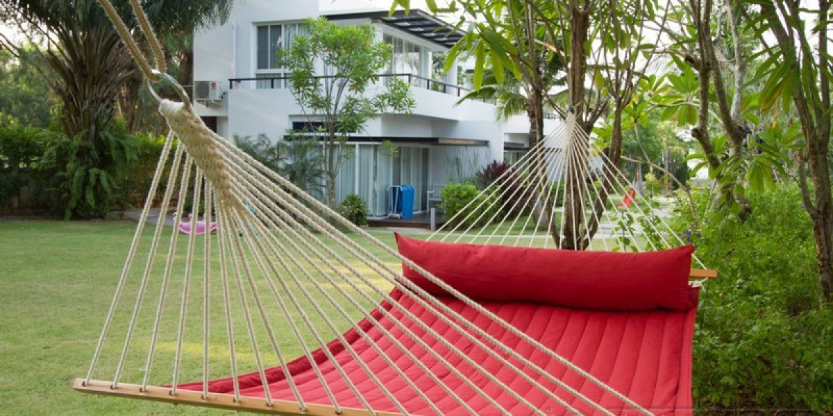 Comfort and Relaxation on the Go: Why the Hammock Market is Driven by Adventure Tourism