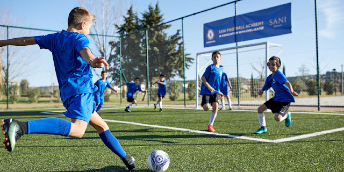 Finding the Right Fit: A Look at Top Football Academies in Dubai