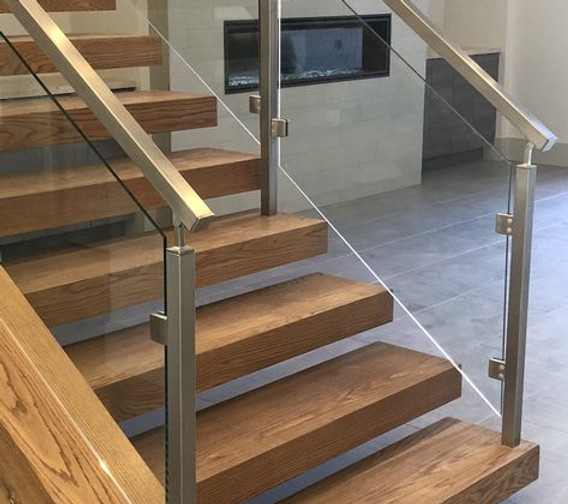 Design Your Dream Staircase with a Trusted Stair Glass Company | Vipon