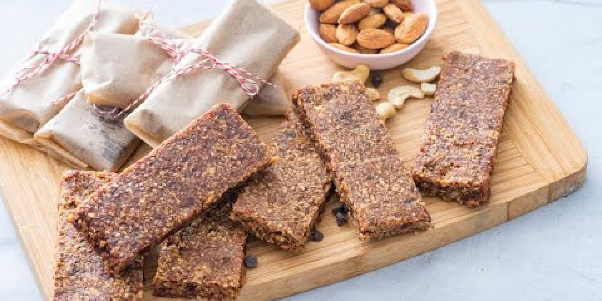 Protein Bar Market Challenges: Sustainability, Sugar Reduction, and Supply Chain Disruptions