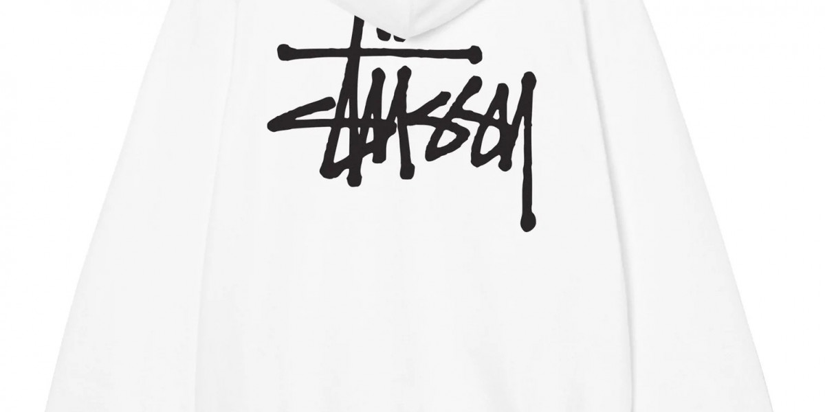 Stussy Hoodie Reflects the Pulse of American Streets