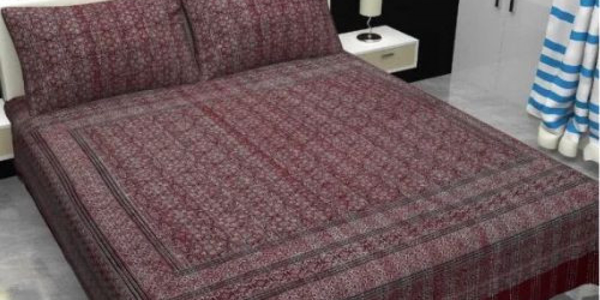 Why a Kantha Quilt Is the Perfect All-Season Bedding?