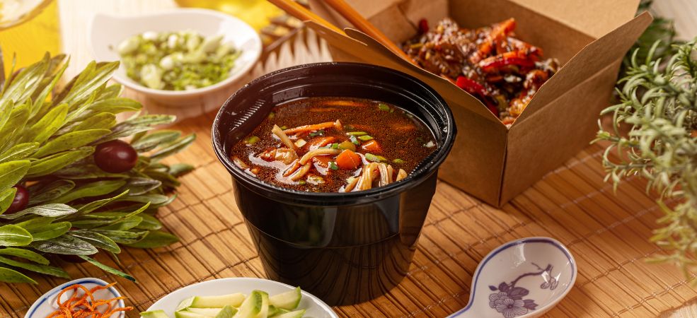 Take Out Soup Containers Built for Heat, Hustle & Happy Customers