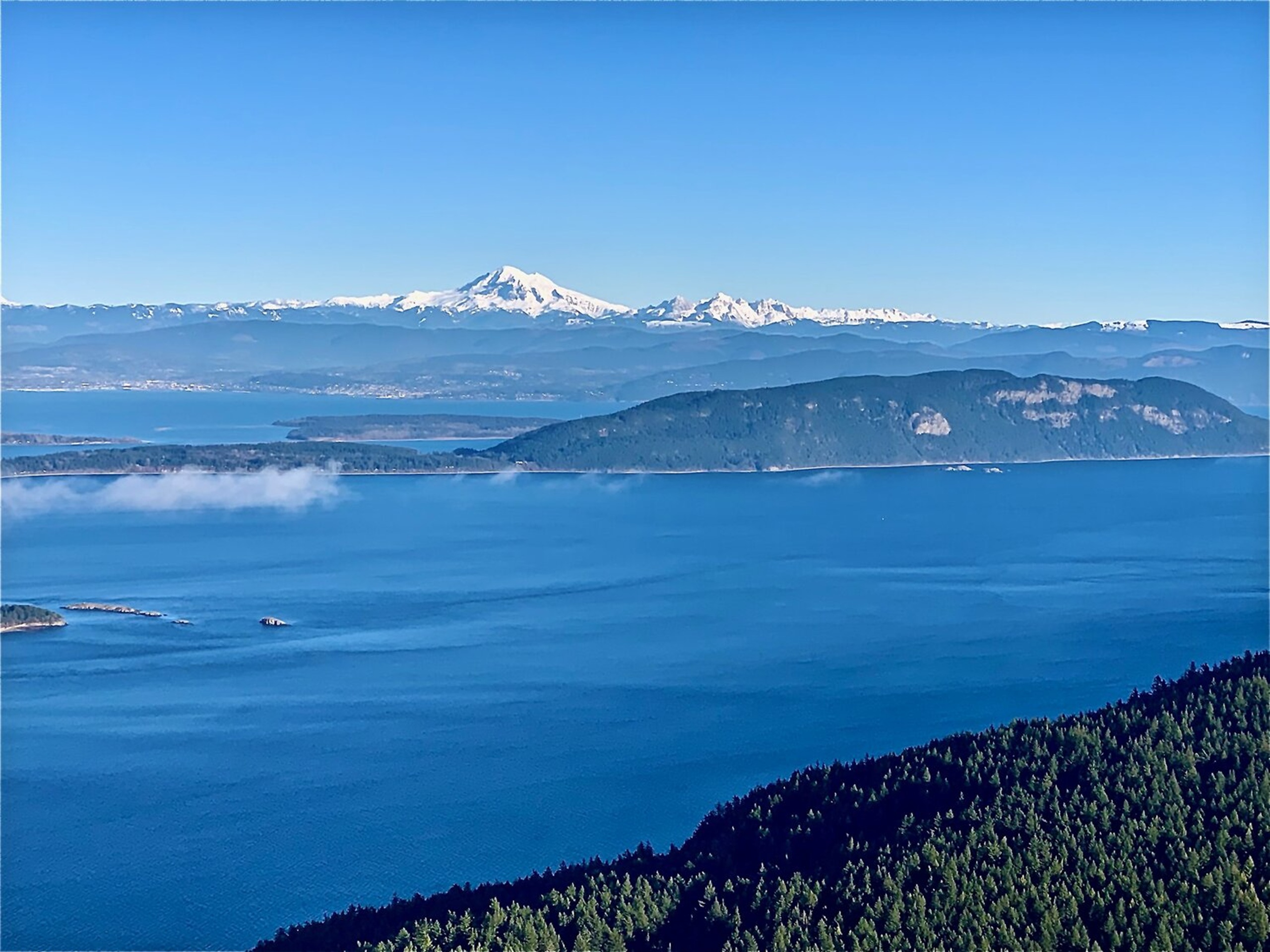 From Seattle to The Landing: The Scenic Journey to Orcas Island Stays - orcasislandstays.com